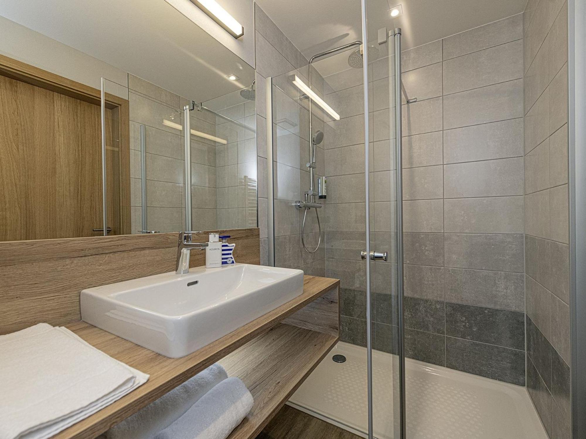 Adoro Aparthotel Бюль Екстер'єр фото