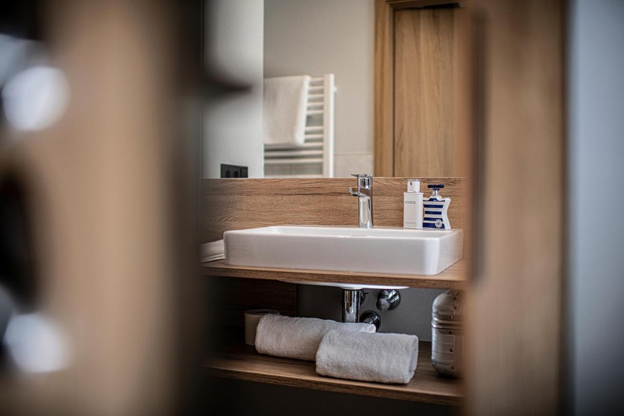Adoro Aparthotel Бюль Екстер'єр фото